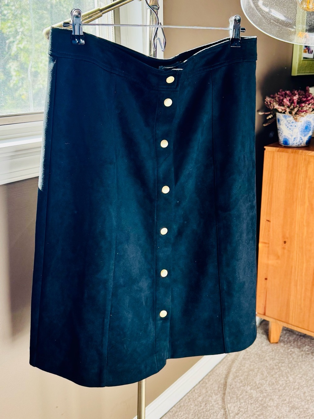 LOFT Black Faux Suede Snap Front A-Line Skirt Size 12 NWT